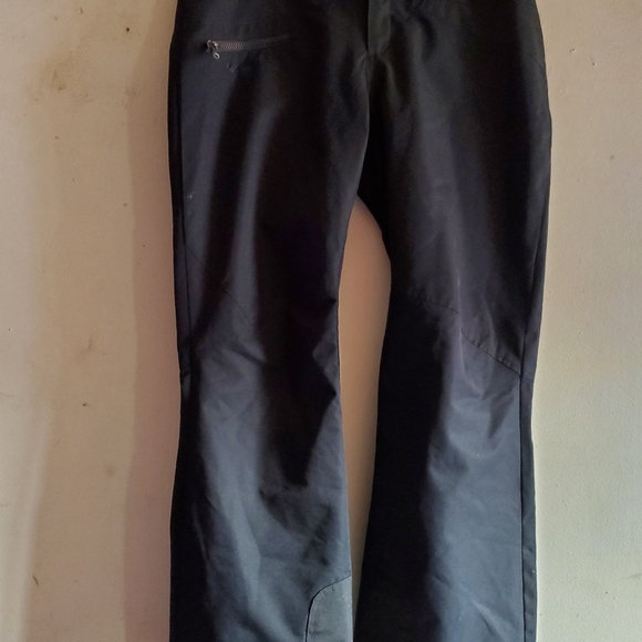 Obermeyer women's pant size 6 short. - Picture 2 of 10